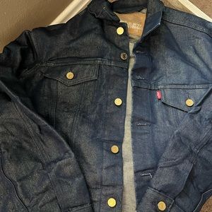Levis trucker jacket with gold threading size Large